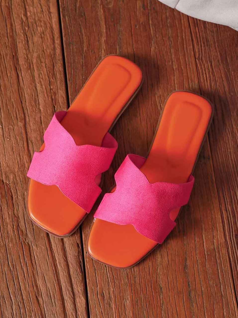 Mitsi - Orange sandal med rem i pink blød ruskindslook